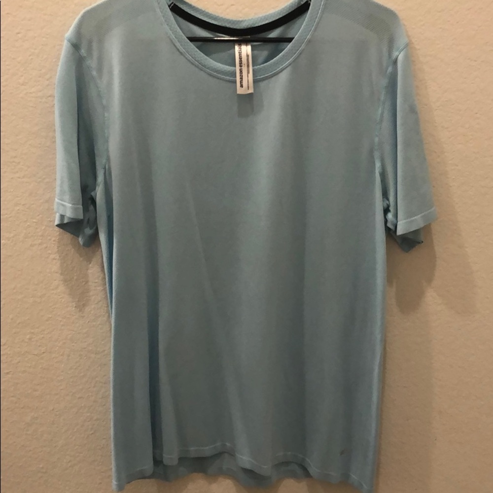 Men’s Amazon Essentials shirt